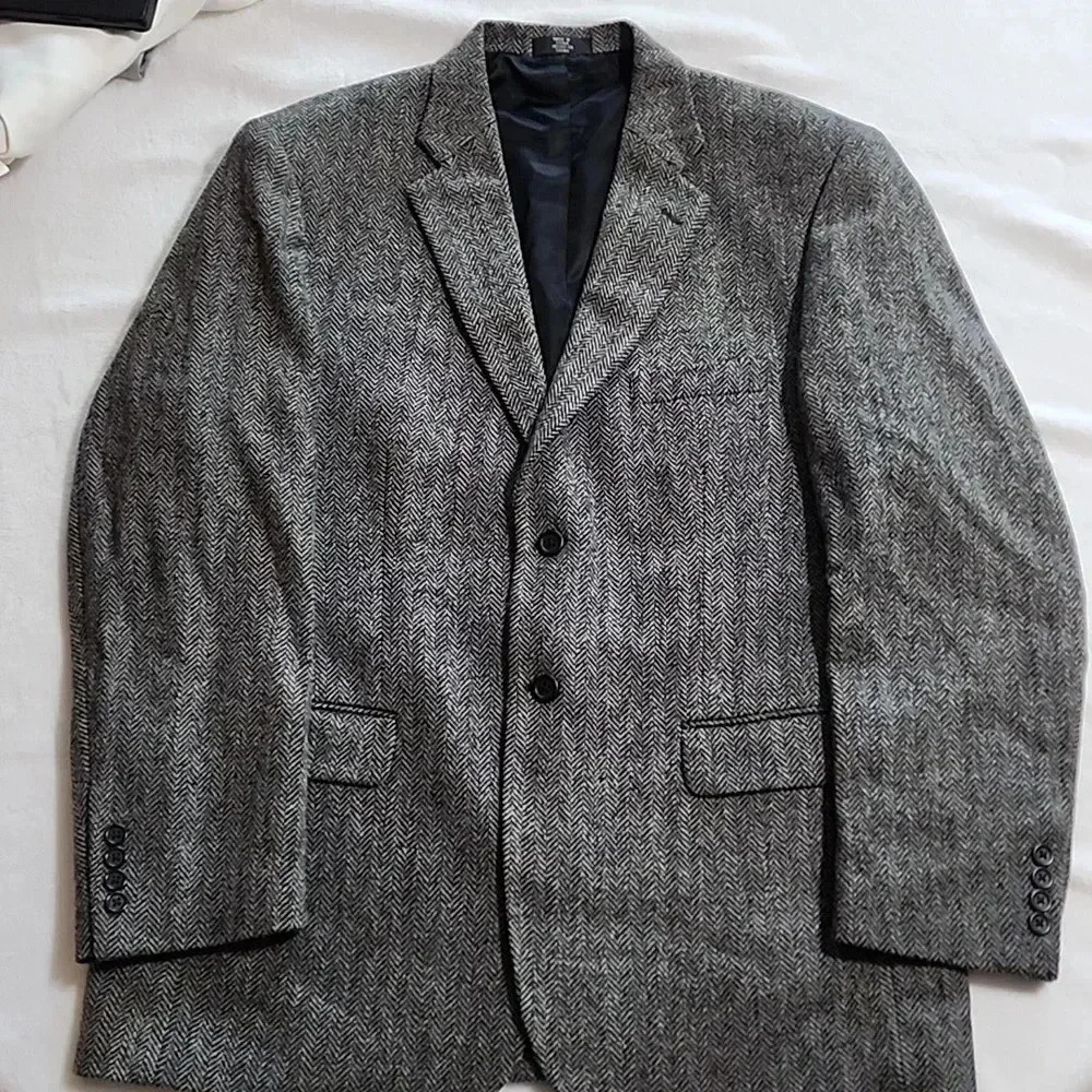 Stafford Men Gray Herringbone 100% Wool Two Button Blazer Sport Coat 44R